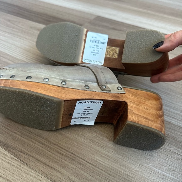 NWT Free People Calabasas Clogs - Picture 3 of 5